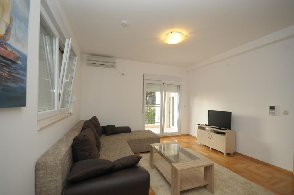 Apartments Villa Simonovic Petrovac المظهر الخارجي الصورة