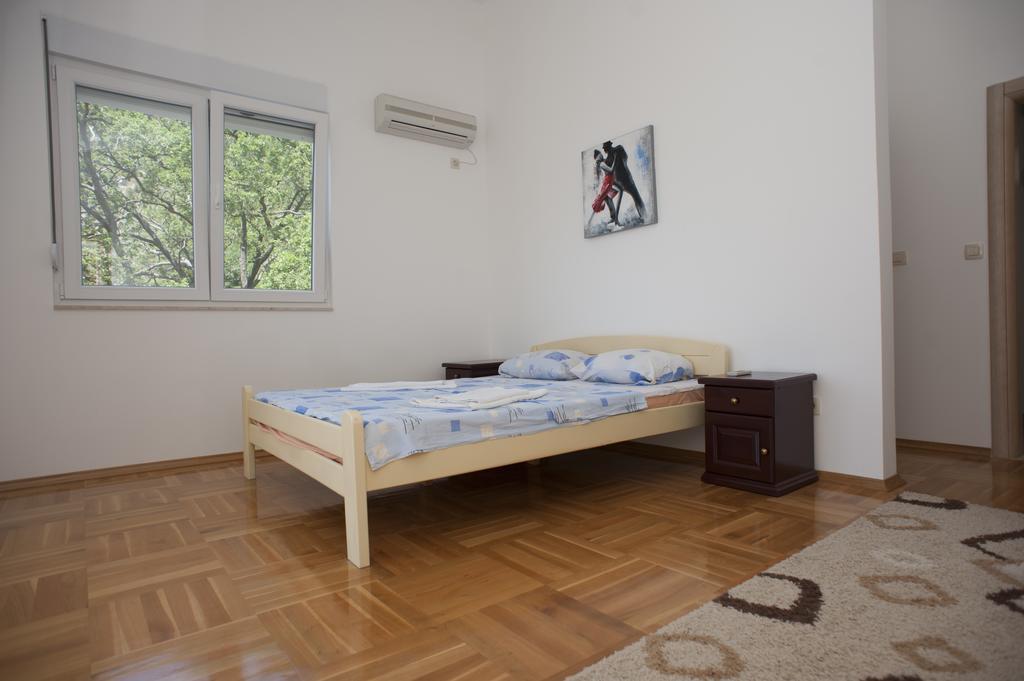Apartments Villa Simonovic Petrovac المظهر الخارجي الصورة