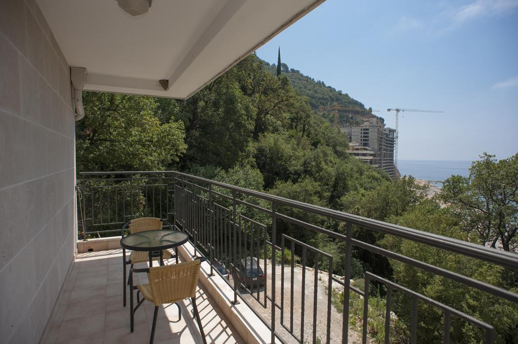 Apartments Villa Simonovic Petrovac المظهر الخارجي الصورة