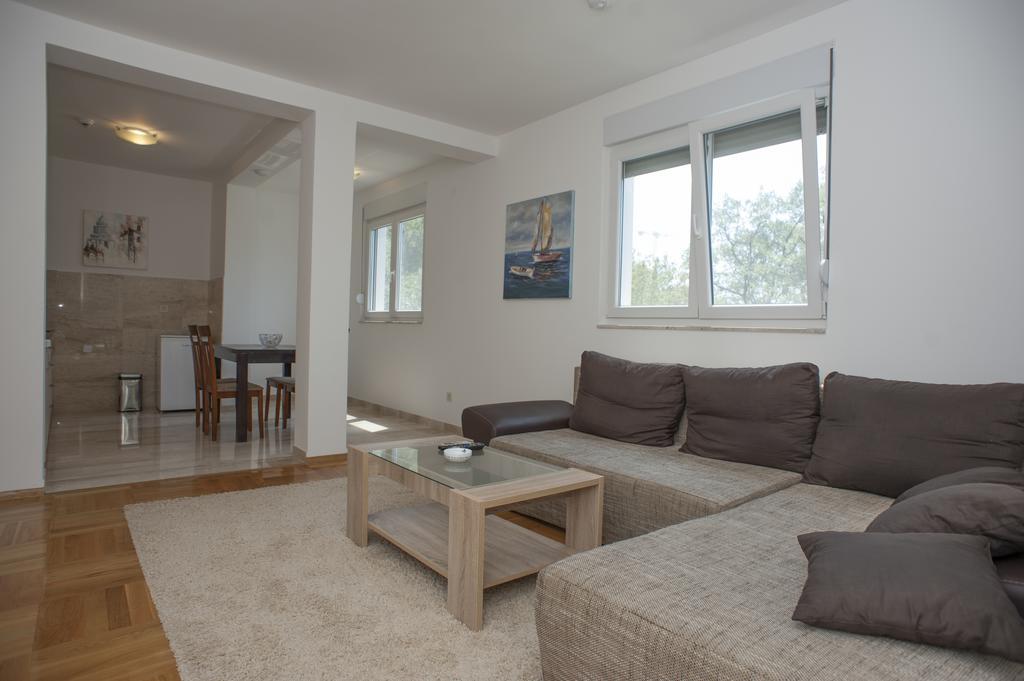 Apartments Villa Simonovic Petrovac المظهر الخارجي الصورة