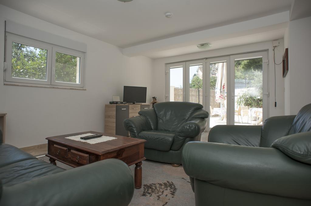 Apartments Villa Simonovic Petrovac المظهر الخارجي الصورة