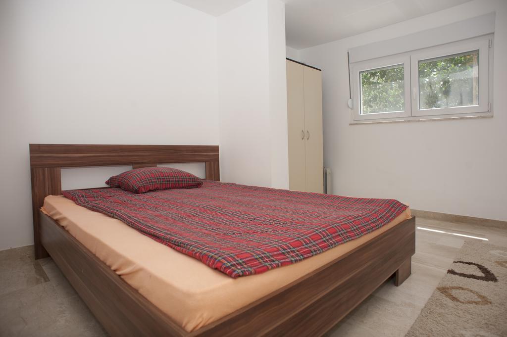 Apartments Villa Simonovic Petrovac المظهر الخارجي الصورة