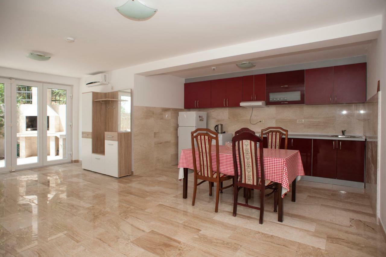 Apartments Villa Simonovic Petrovac المظهر الخارجي الصورة