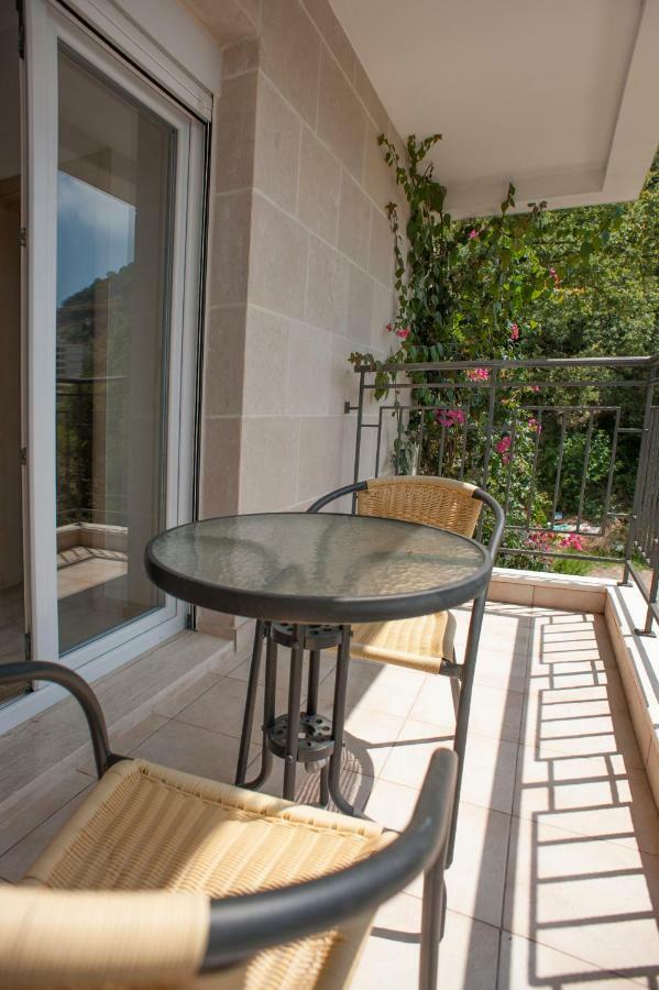 Apartments Villa Simonovic Petrovac المظهر الخارجي الصورة